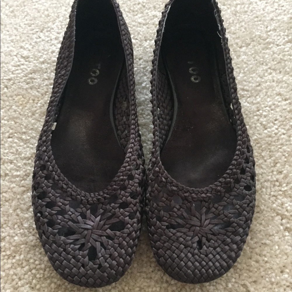 Norina woven flats
